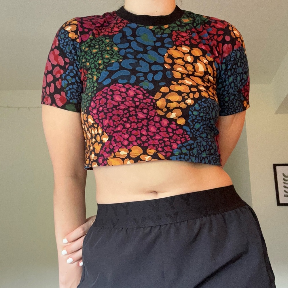 FARM Rio Multicolor Abstract Spot Crop Top - Black Base - Picture 4 of 7